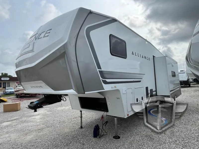 2027 Alliance RV Avenue 29RL - Photo 3