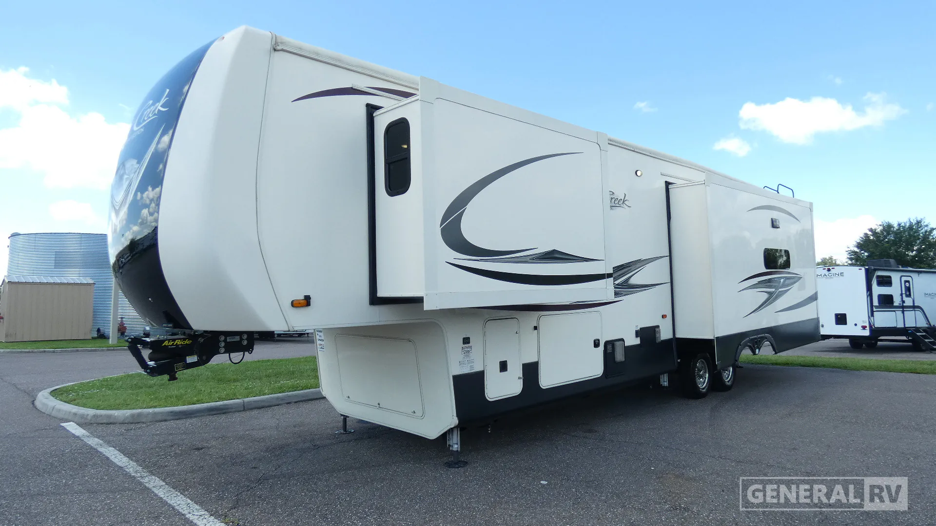 2020 Forest River Cedar Creek Hathaway Edition 36CK2 — Photo 5