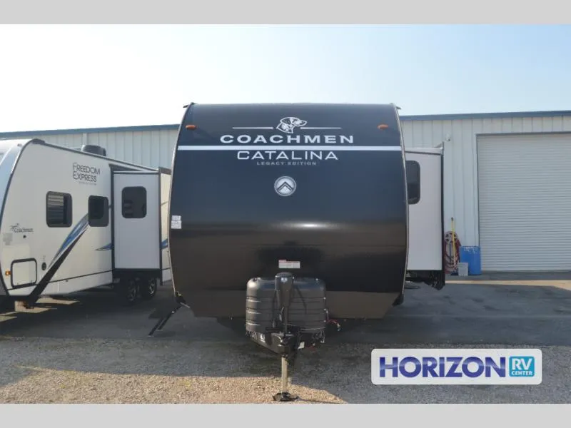 2026 Coachmen RV Catalina Legacy Edition 333DBDSCK - Main photo