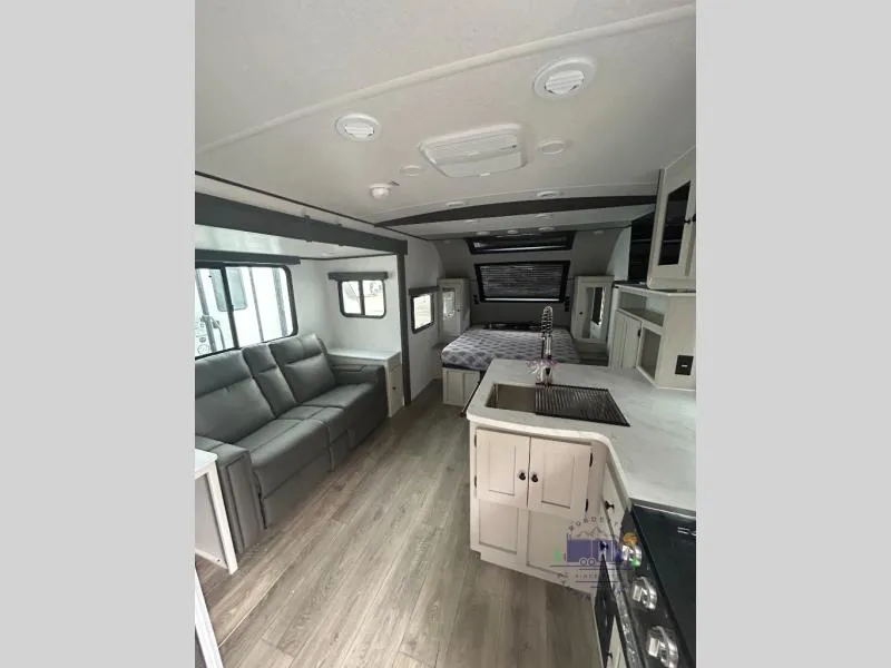 2026 Coachmen Northern Spirit Ultra Lite 1943RB - Photo 3