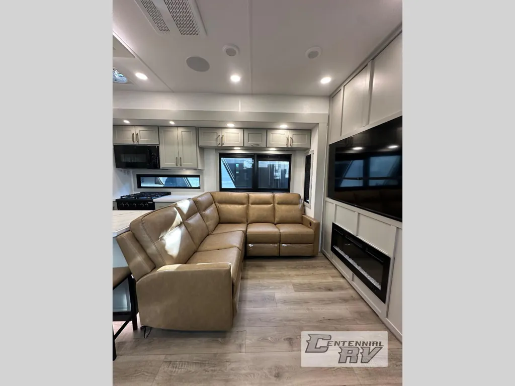 2026 Brinkley Model G 3950, Photos photo 30