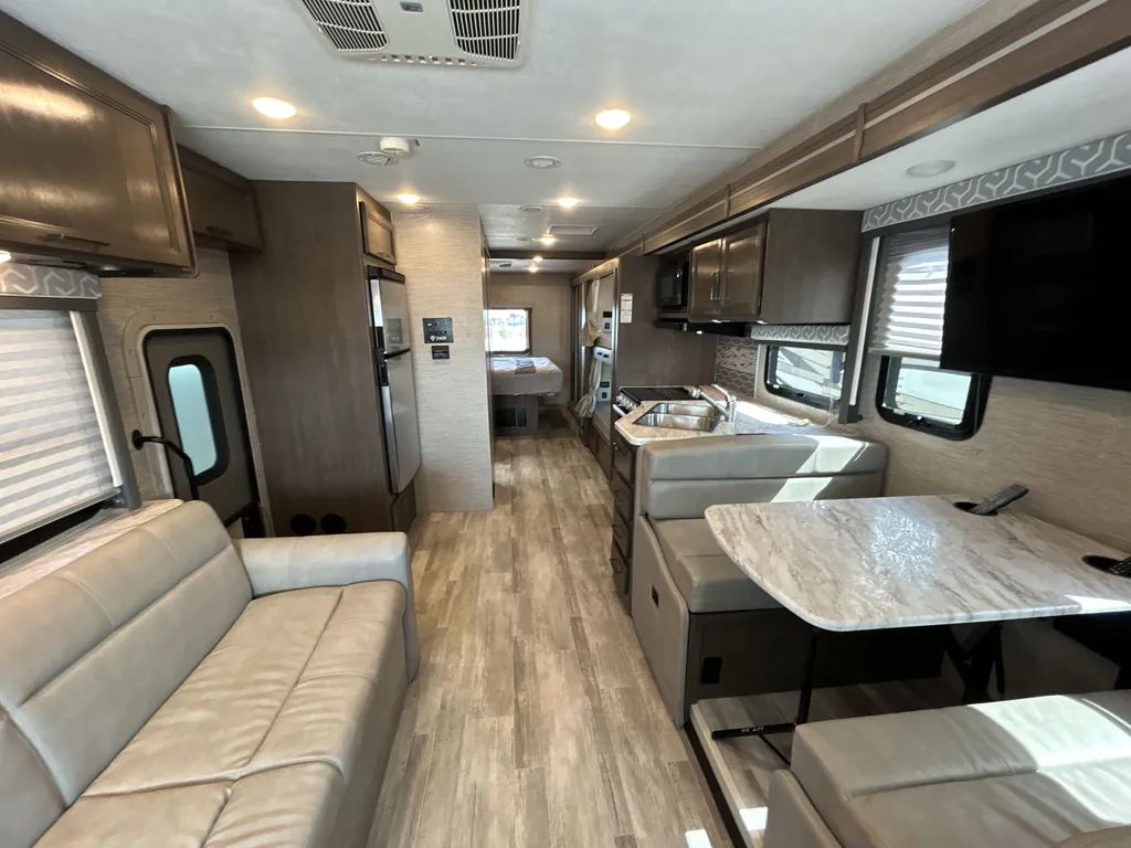 2022 Thor Motor Coach Freedom Traveler A32, Photos photo 2
