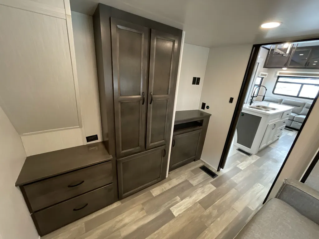 2023 Forest River Cedar Creek 377BH, Photos photo 22