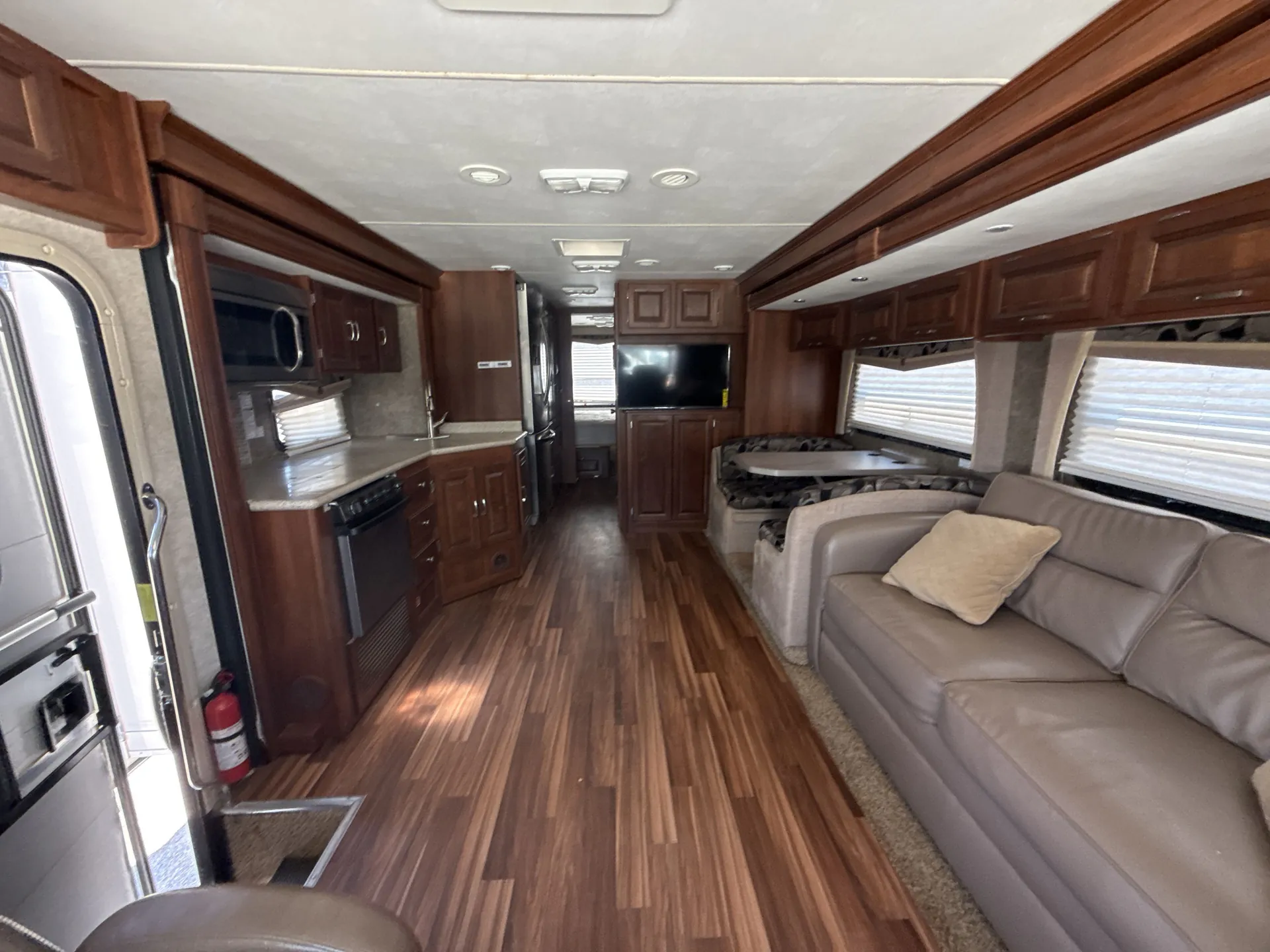 2014 Forest River Georgetown 328TS - Photo 4