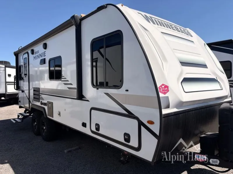 2022 Winnebago Micro Minnie 2225RL - Photo 2