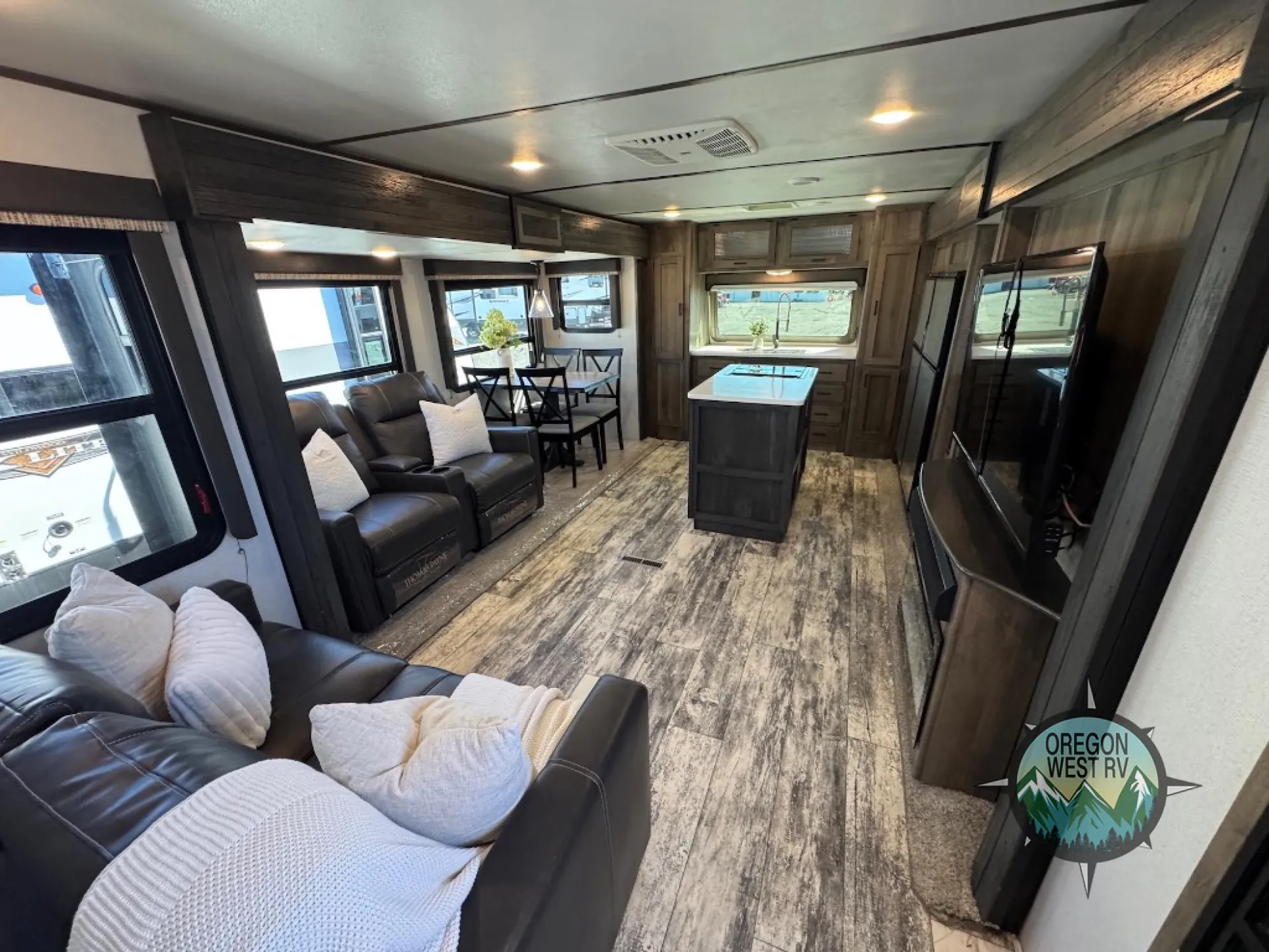 2021 Keystone Sprinter Limited 333FKS - Photo 3