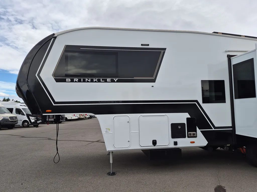 2026 Brinkley Model Z 2810, Photos photo 10