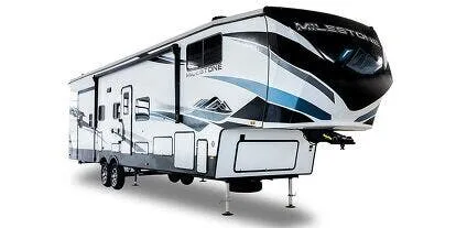 Heartland Milestone 379FLML exterior