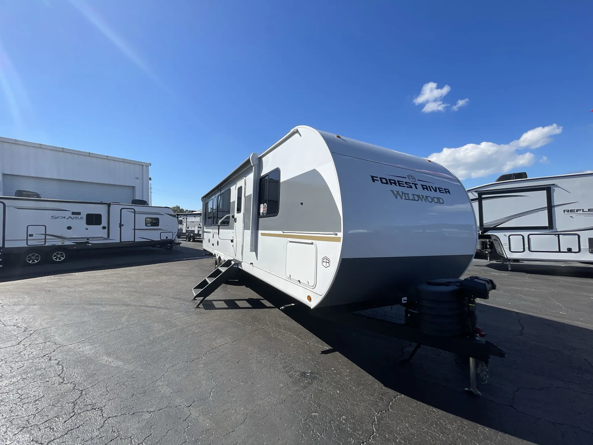 2025 Forest River Wildwood 28VIEW dealer photo 1 from Camping World