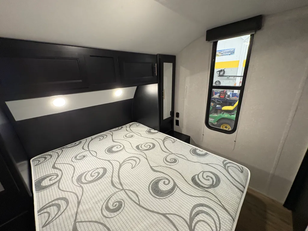 2021 Forest River Cherokee Grey Wolf 29BRB, Photos photo 31