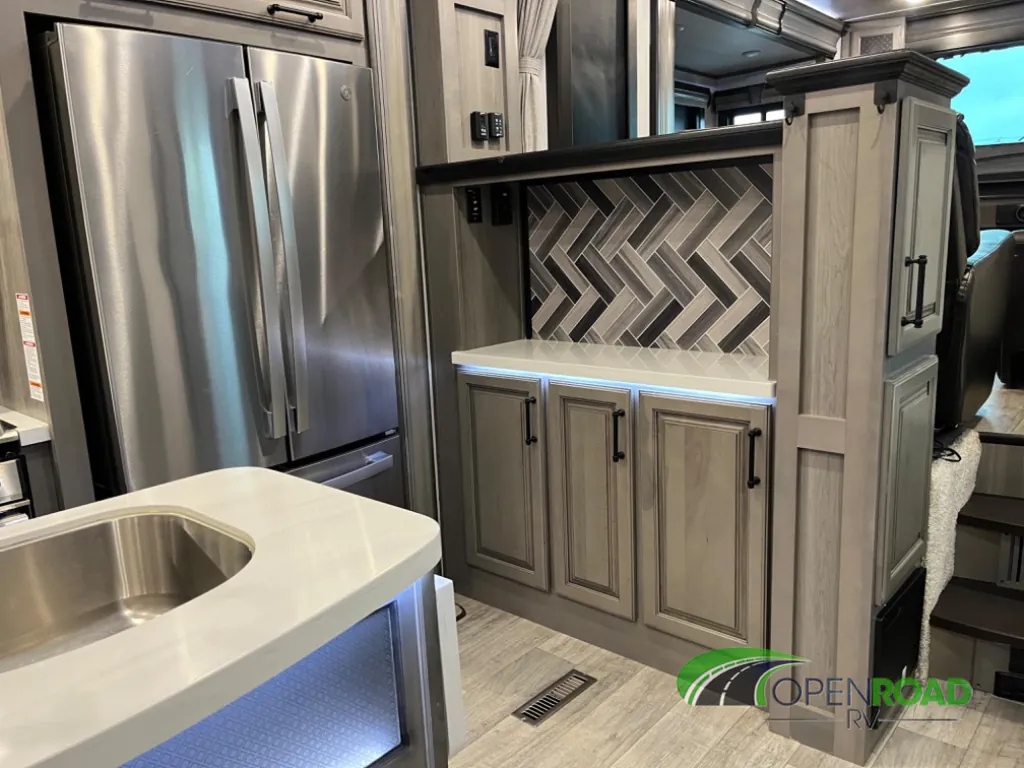 2022 Keystone Montana 3763BP, Photos photo 11