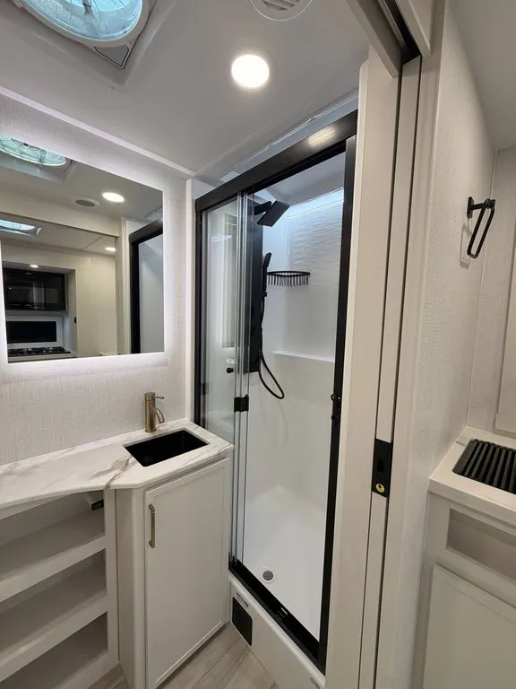 2026 Brinkley Model I 235, Photos photo 22