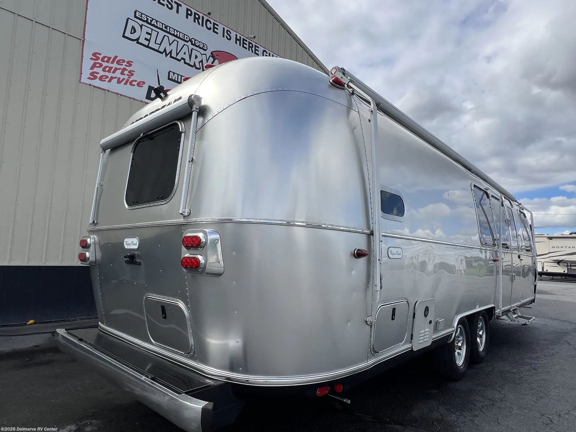 2023 Airstream Flying Cloud 30FB Bunk - Photo 4