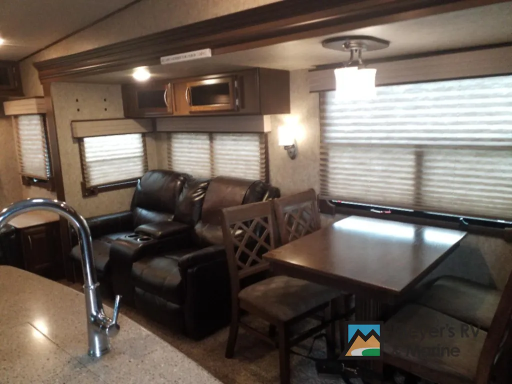 2018 Prime Time Crusader 295RST, Photos photo 6
