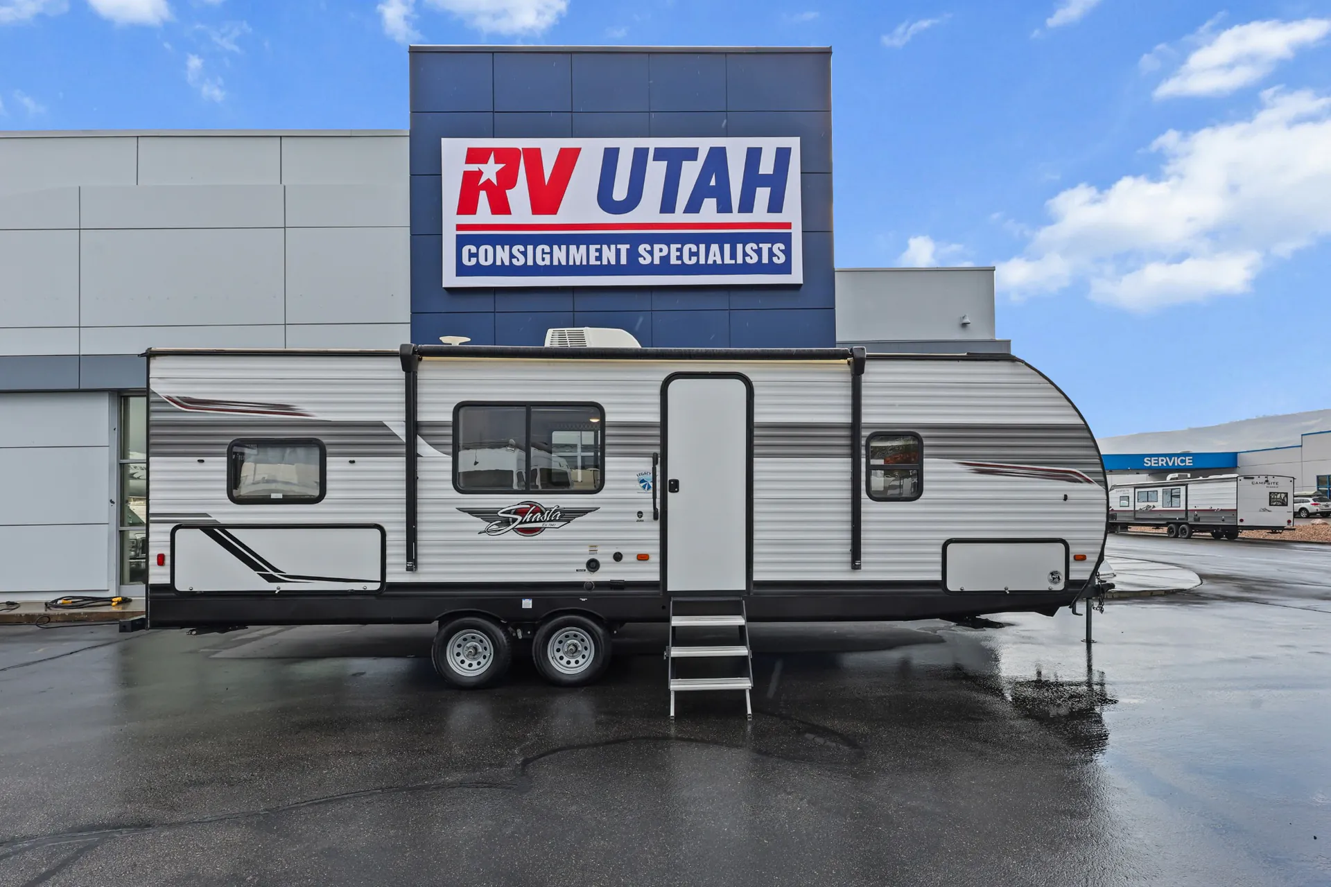 2022 Shasta Shasta 25RS - Photo 3
