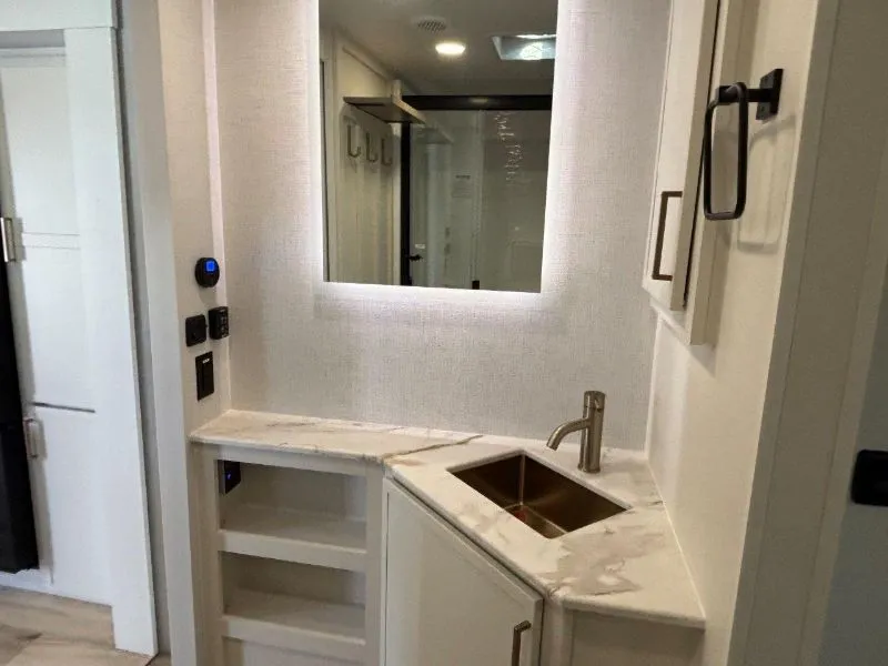 2026 Brinkley Model I 294, Photos photo 19