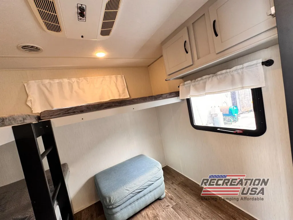 2022 Forest River Vibe 28BH, Photos photo 25