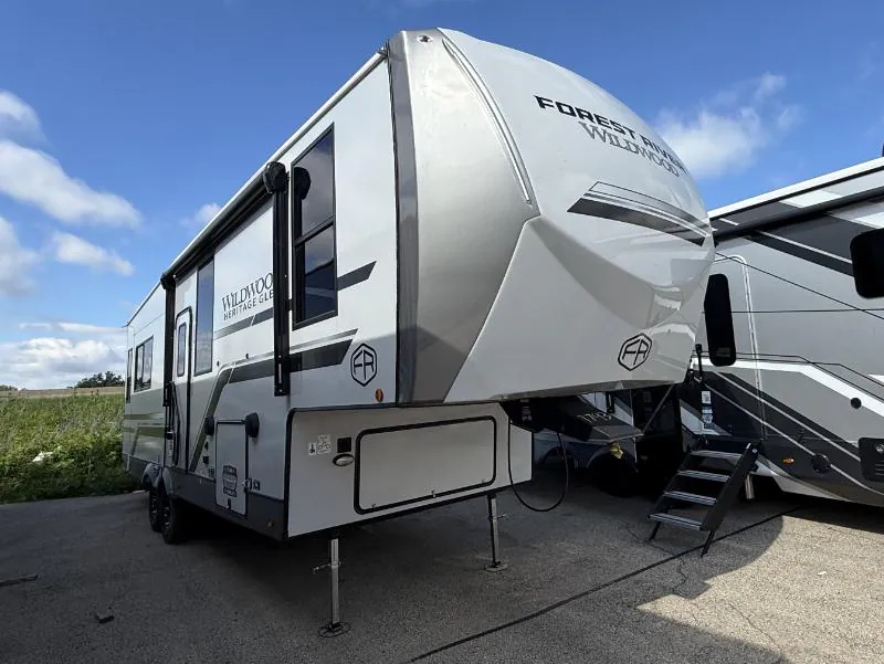 2026 Forest River Wildwood Heritage Glen 286RL dealer photo 1 from Kunes RV