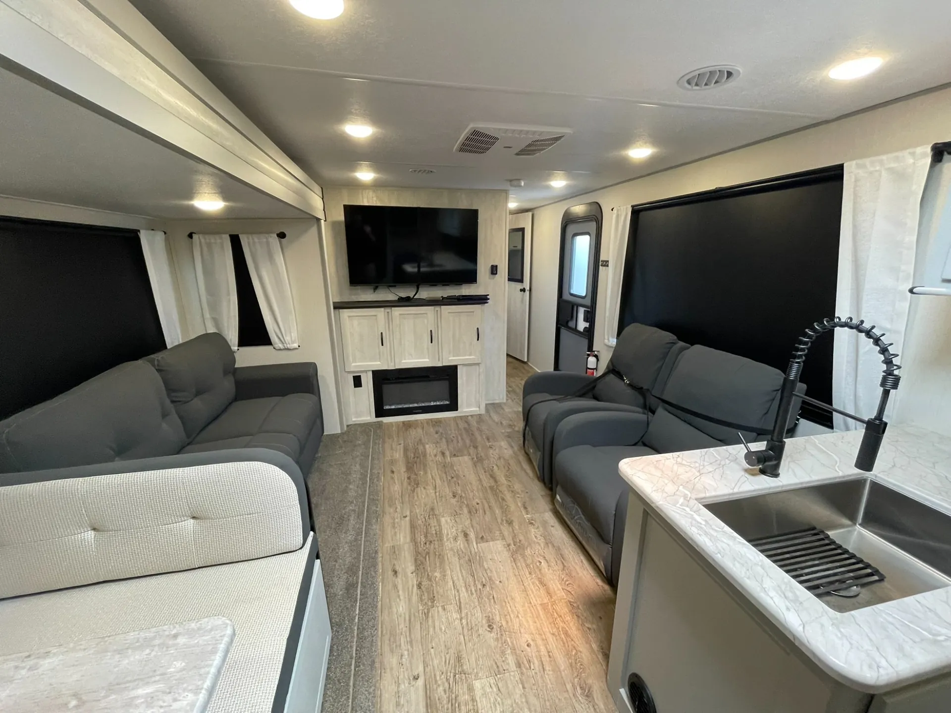 2023 Forest River Vibe 26RK - Photo 3