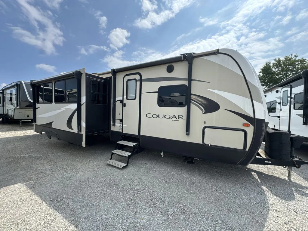 2019 Keystone Cougar Half-Ton 34TSB - Photo 2