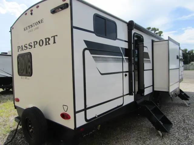 2026 Keystone Passport 3300BK - Photo 3