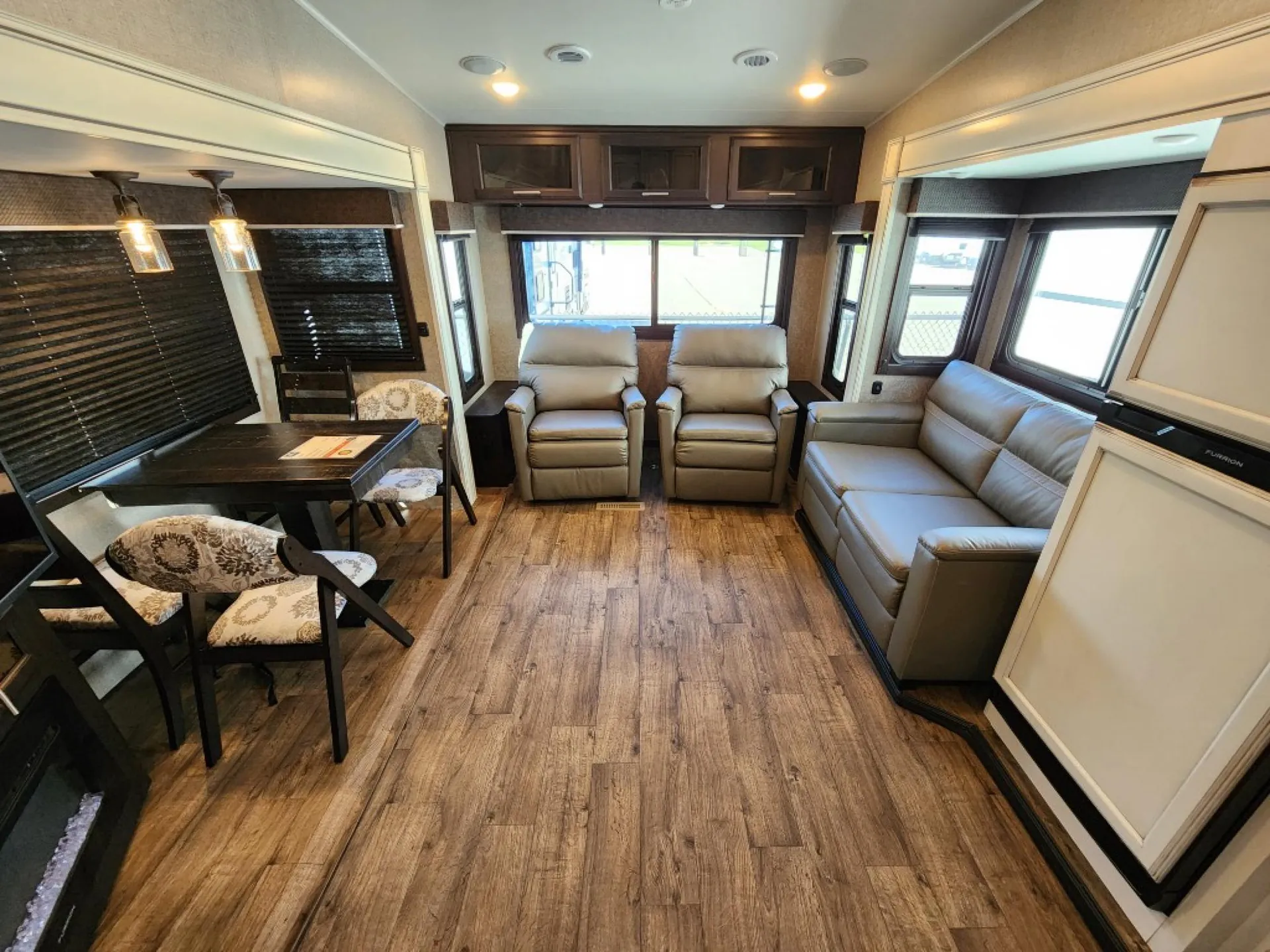 2021 Jayco Eagle HT 27RL - Photo 3