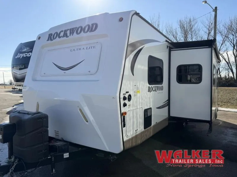 2016 Forest River RV Rockwood Ultra Lite 2607A - Photo 3
