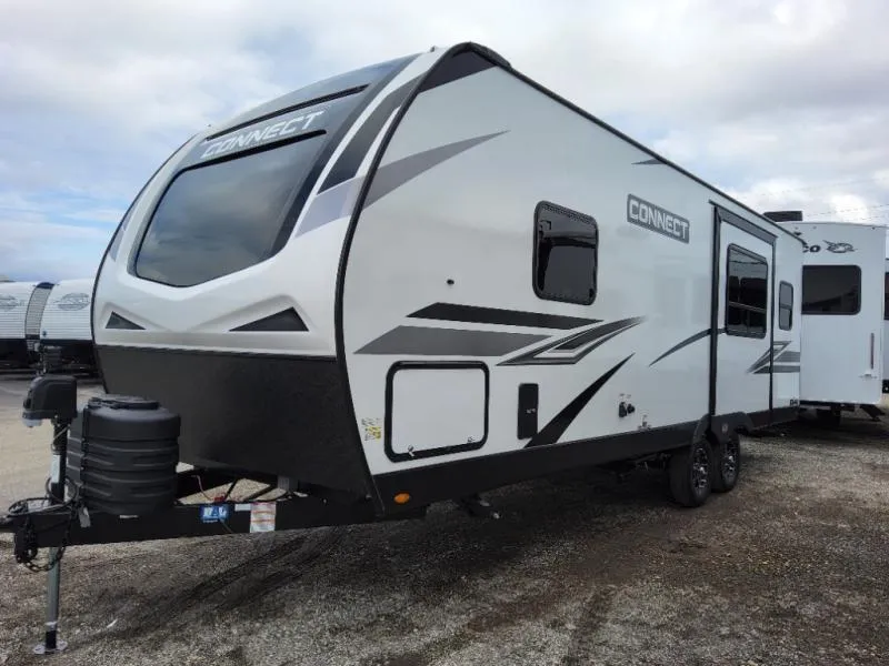 2023 KZ Connect 241RLK - Photo 3