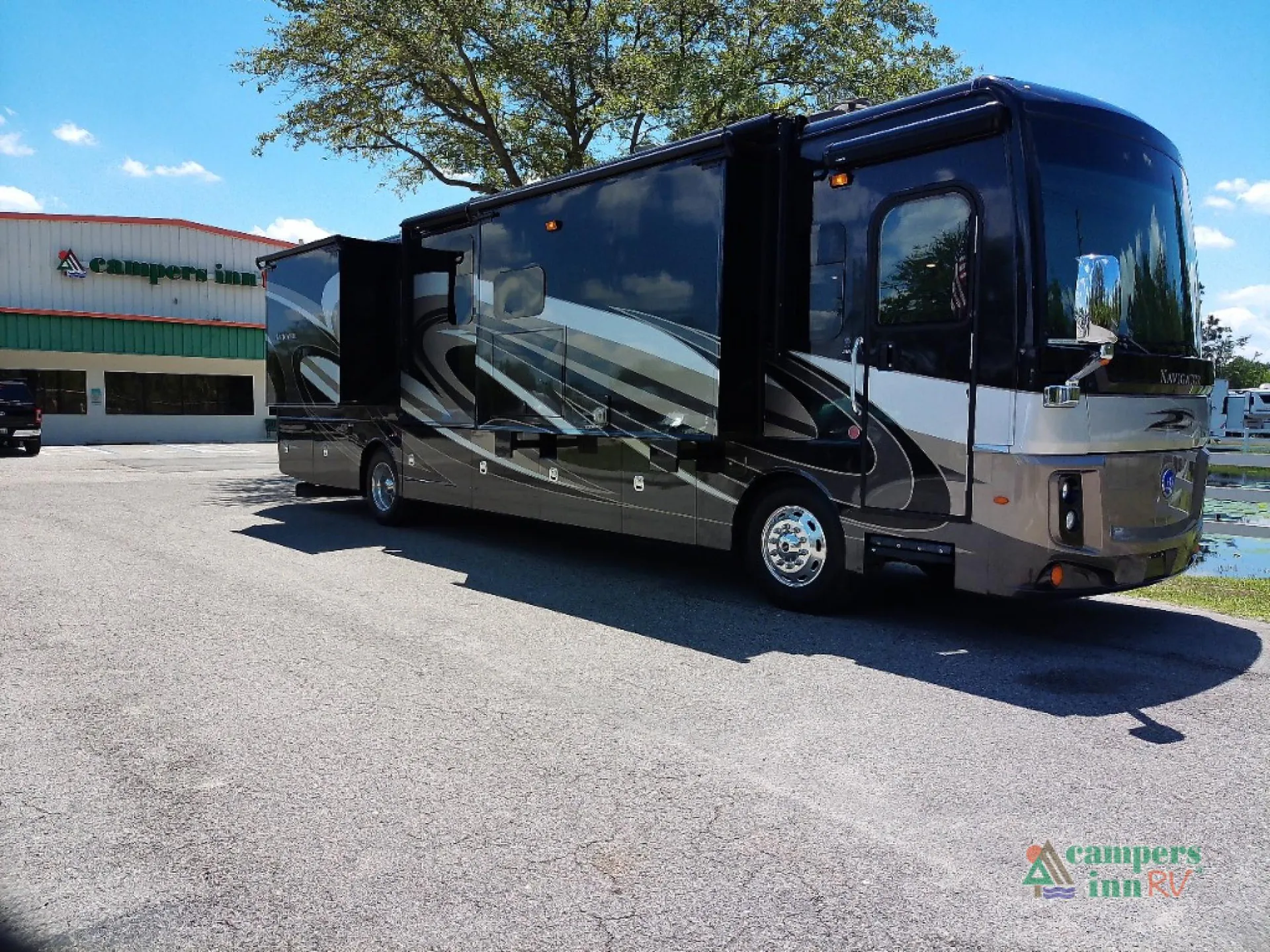 2019 Holiday Rambler Navigator 38N - Photo 2