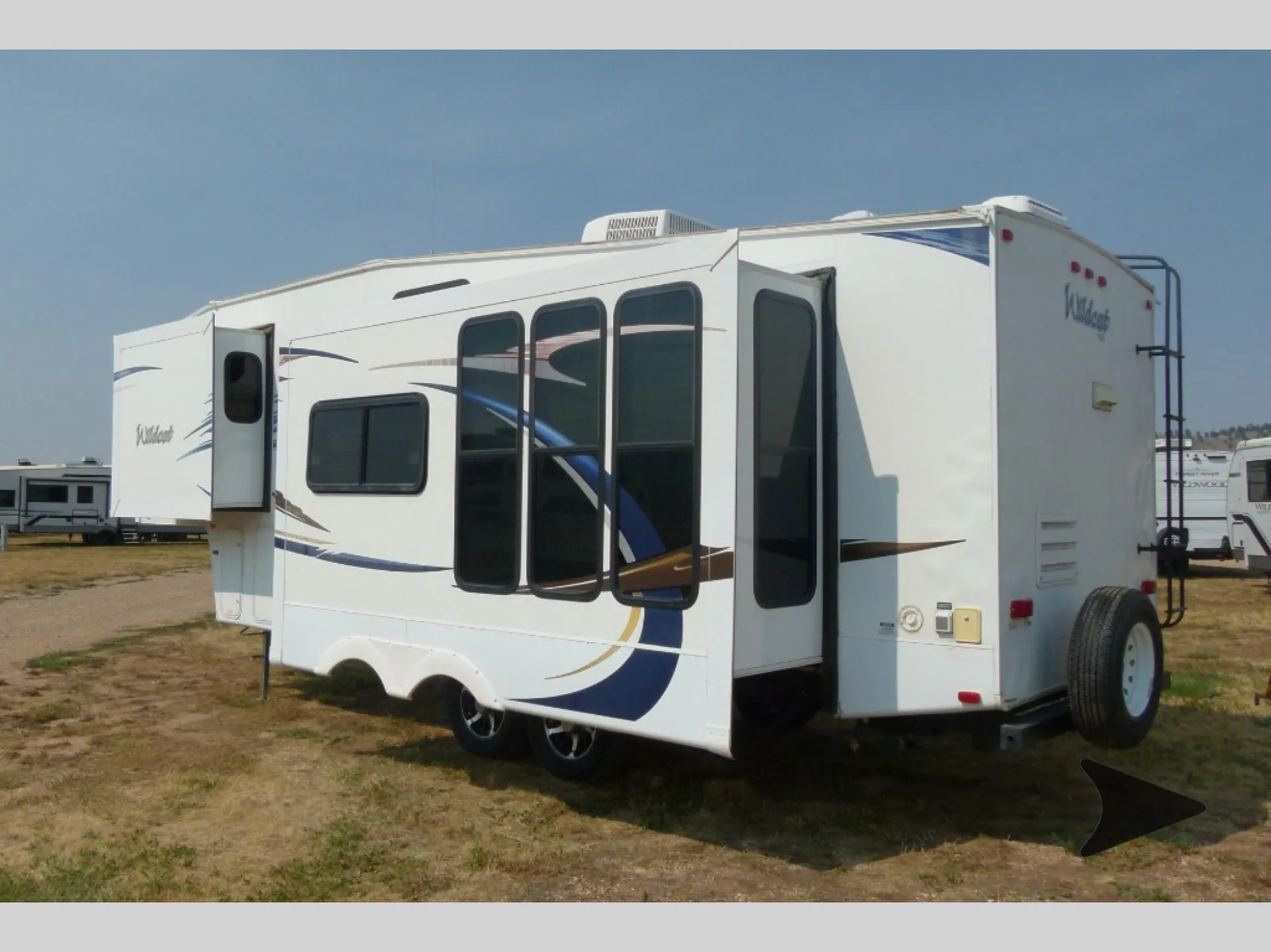 2012 Forest River Wildcat 282RK - Photo 4