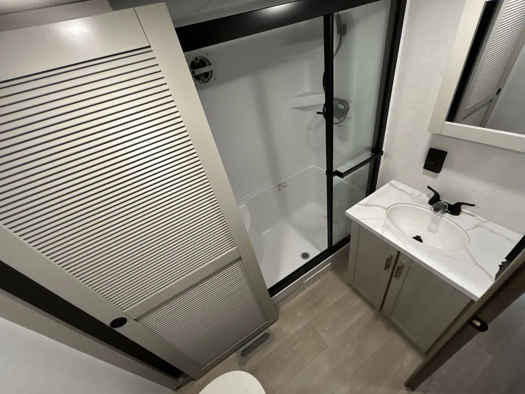 2027 Jayco Jay Flight Bungalow 401LOFT DS, Photos photo 14