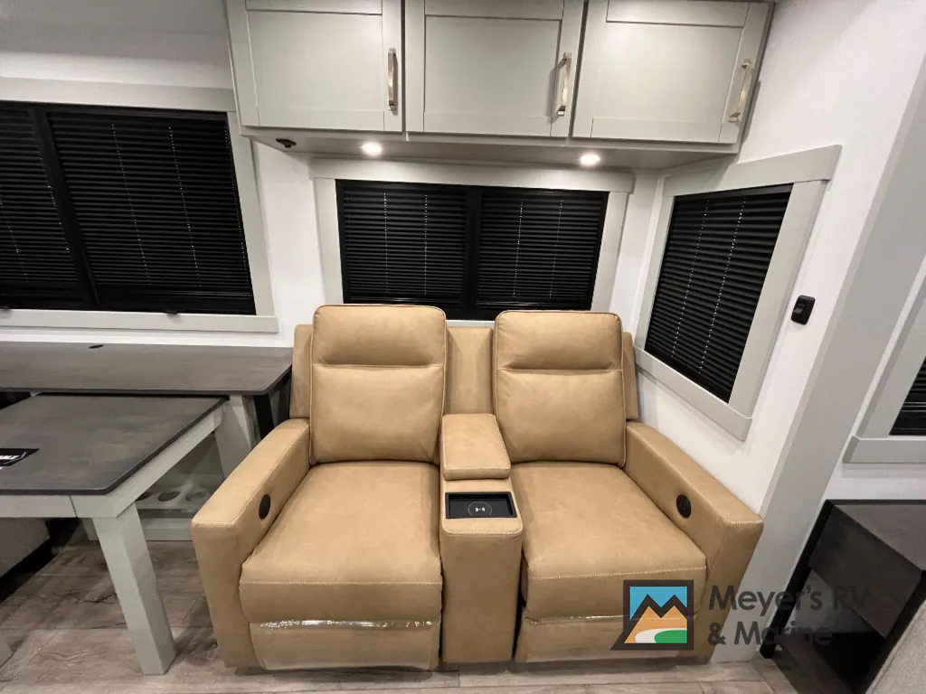 2026 Brinkley Model Z 3600, Photos photo 14