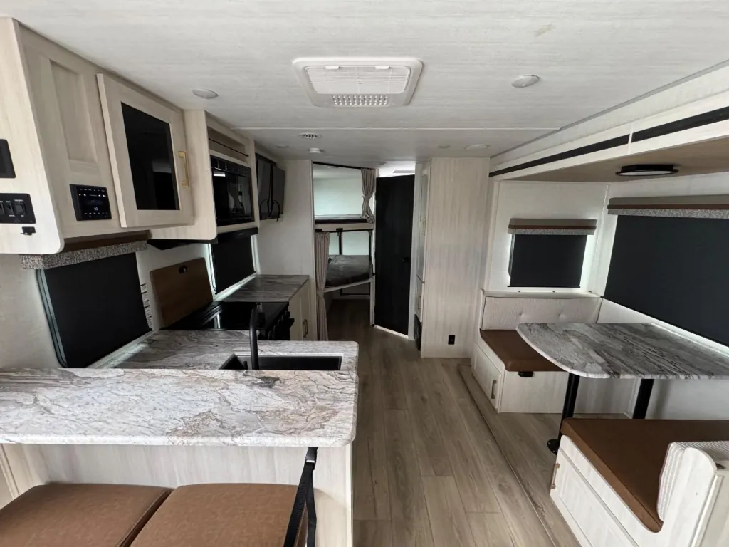 2024 Forest River Surveyor Legend 260BHLE, Photos photo 9