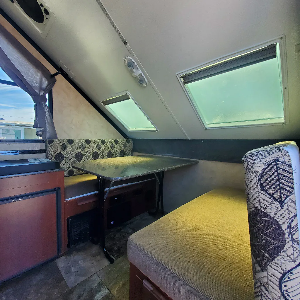 2015 Coachmen RV Clipper Camping Trailers 12RBST - Photo 4