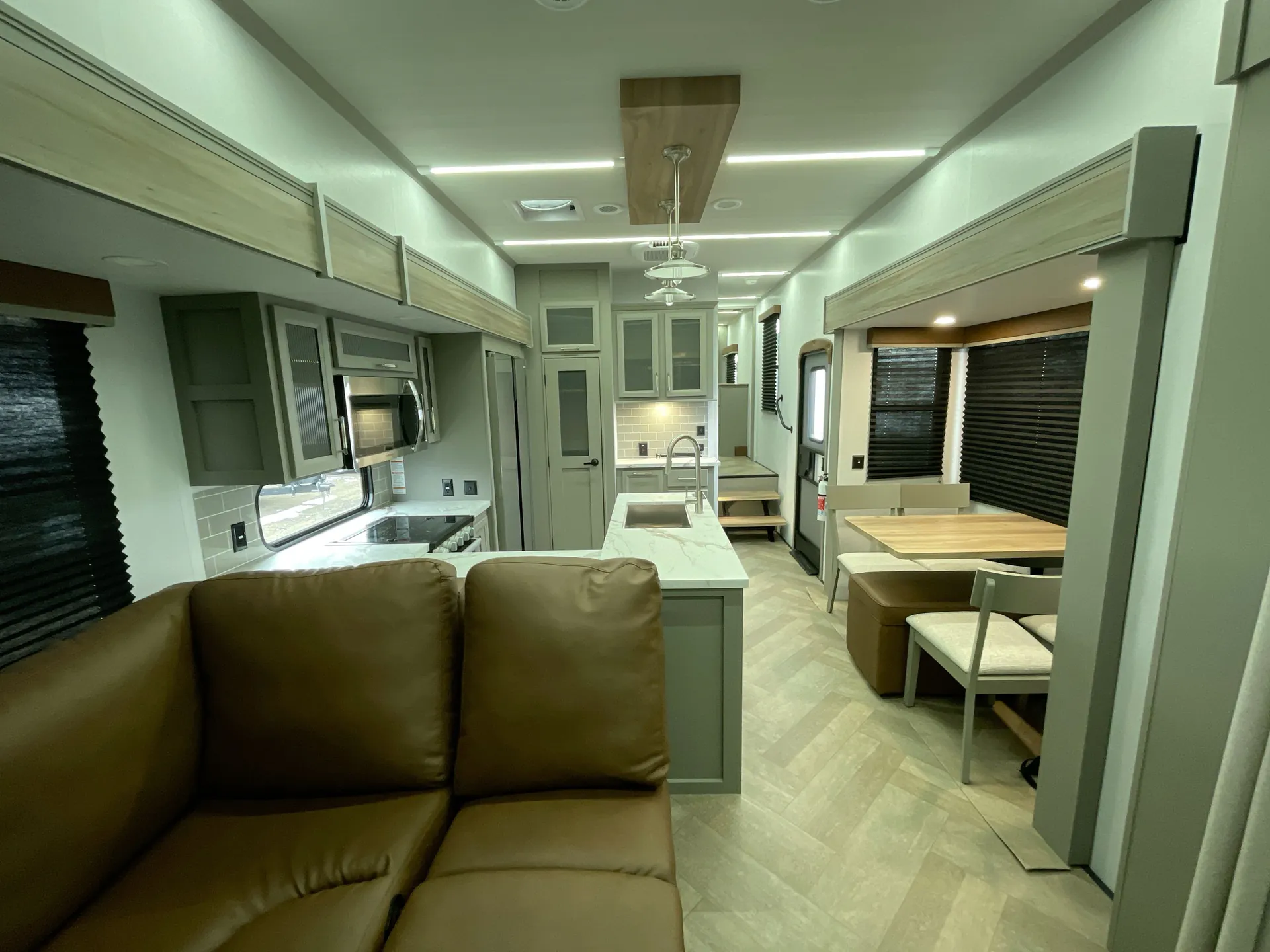 2026 Keystone Sprinter 3950SSP — living area main