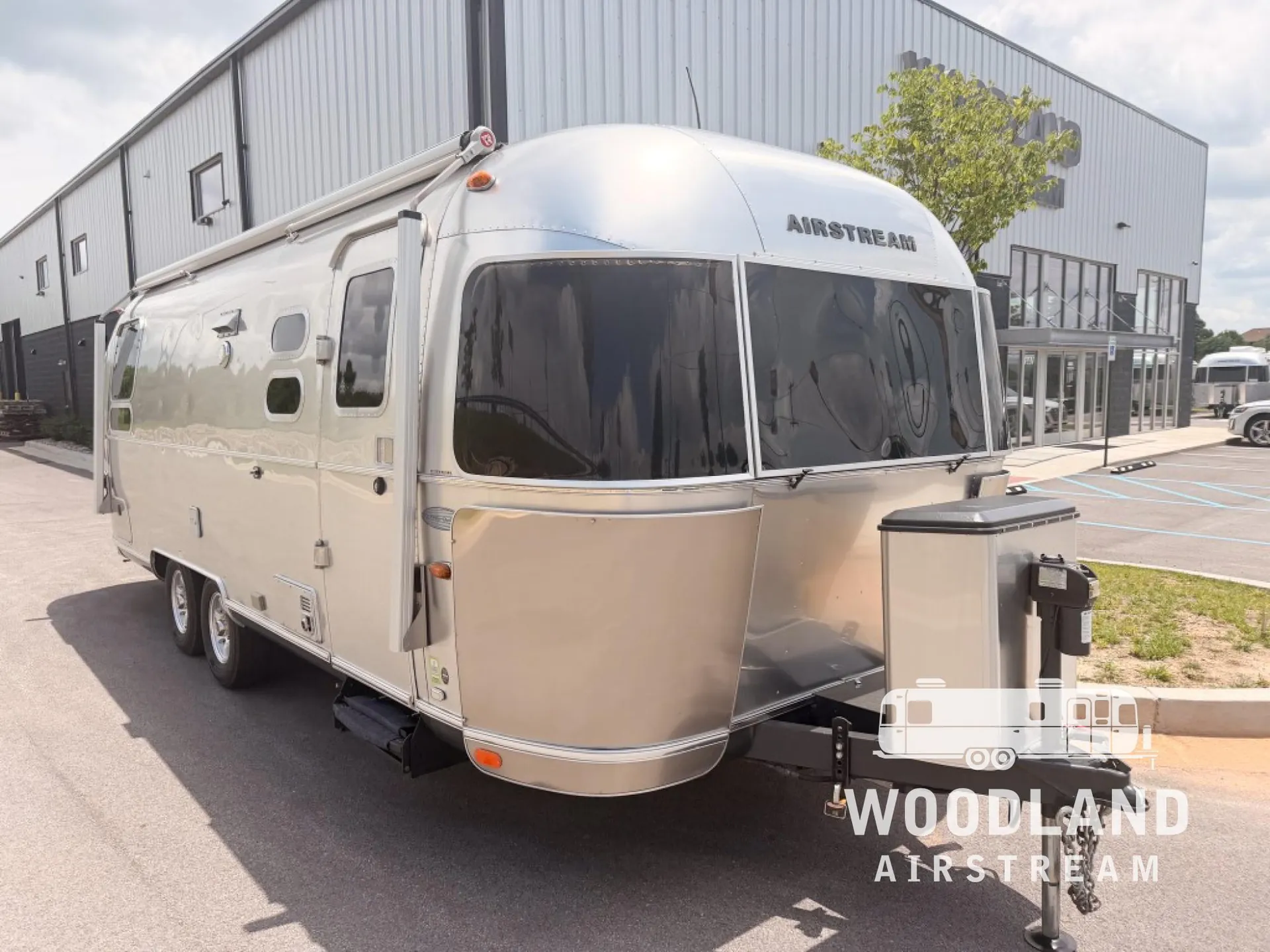 2015 Airstream Flying Cloud 25RB - Photo 2