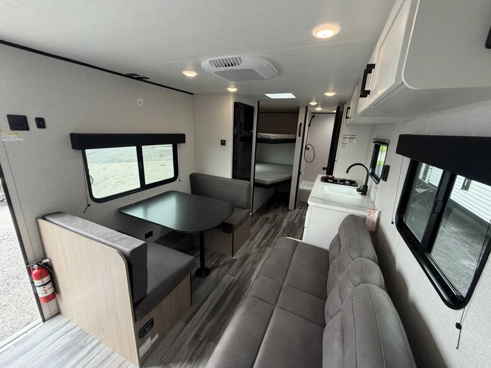 2026 Jayco Jay Flight SLX 250BH - Photo 4