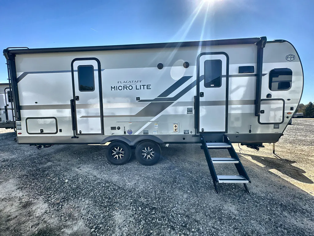 2026 Forest River Flagstaff Micro Lite 25FKB, Photos photo 4