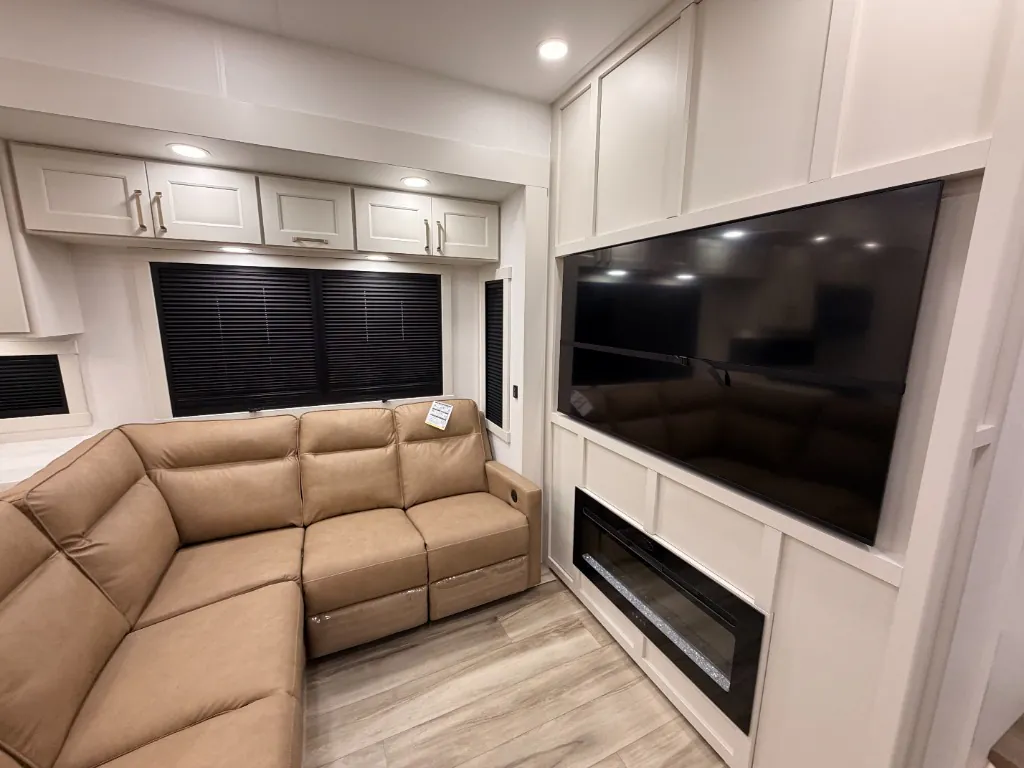 2027 Brinkley Model G 3970, Photos photo 38