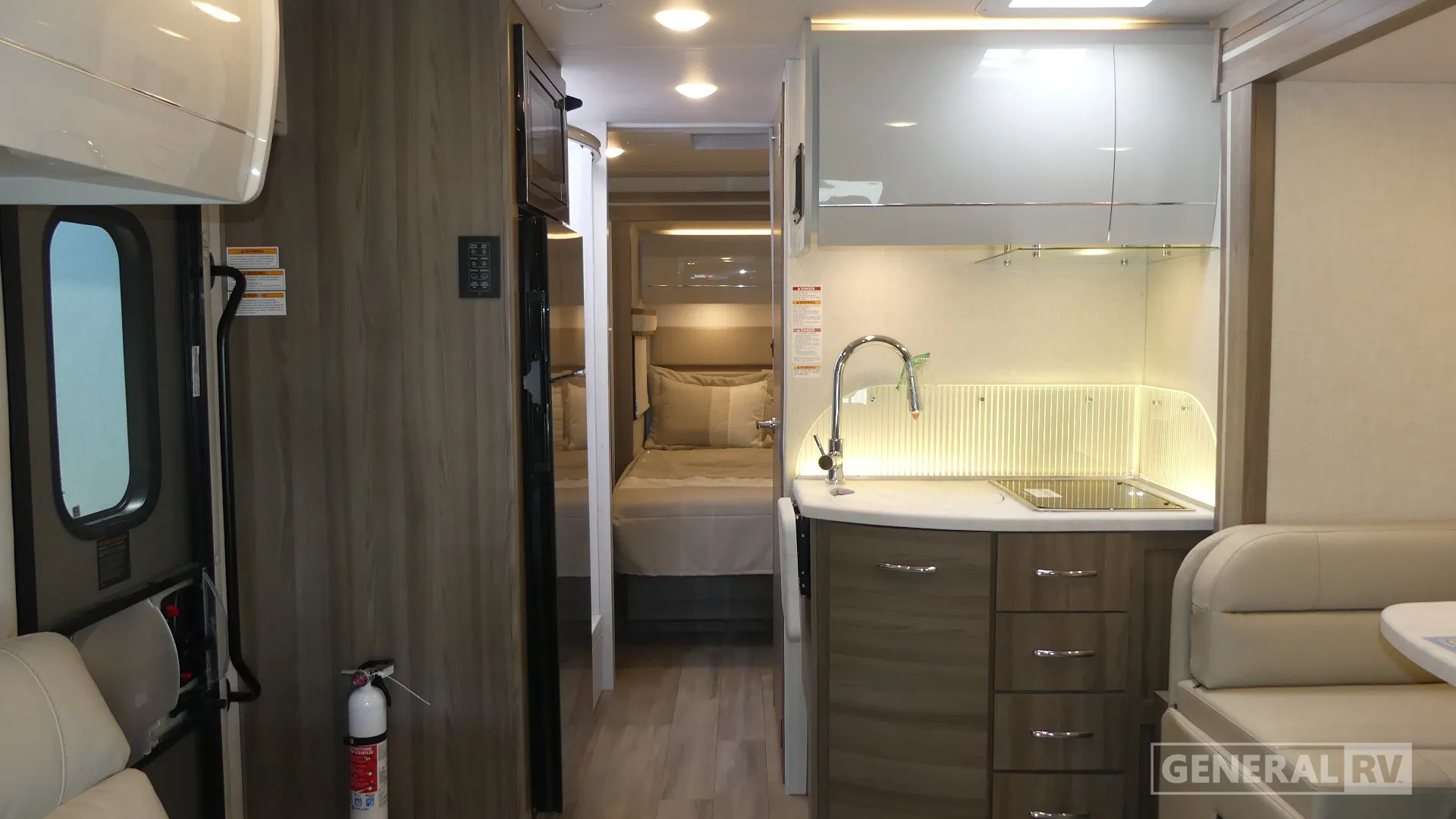 2026 Thor Motor Coach Delano 24RW - Photo 3