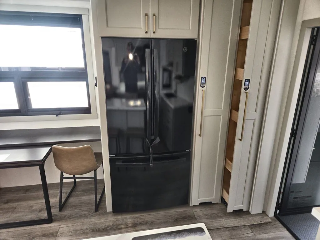 2026 Brinkley Model G 3970, Photos photo 24