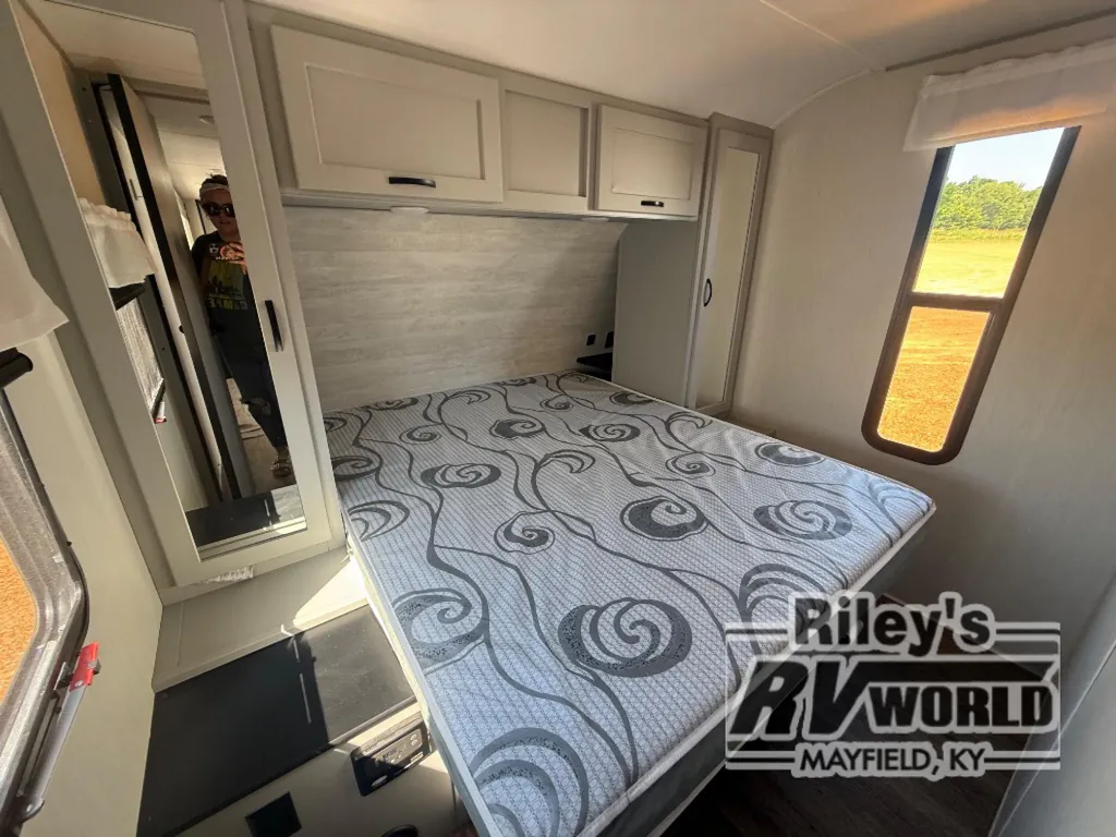 2022 Forest River Vibe 32BH, Photos photo 23