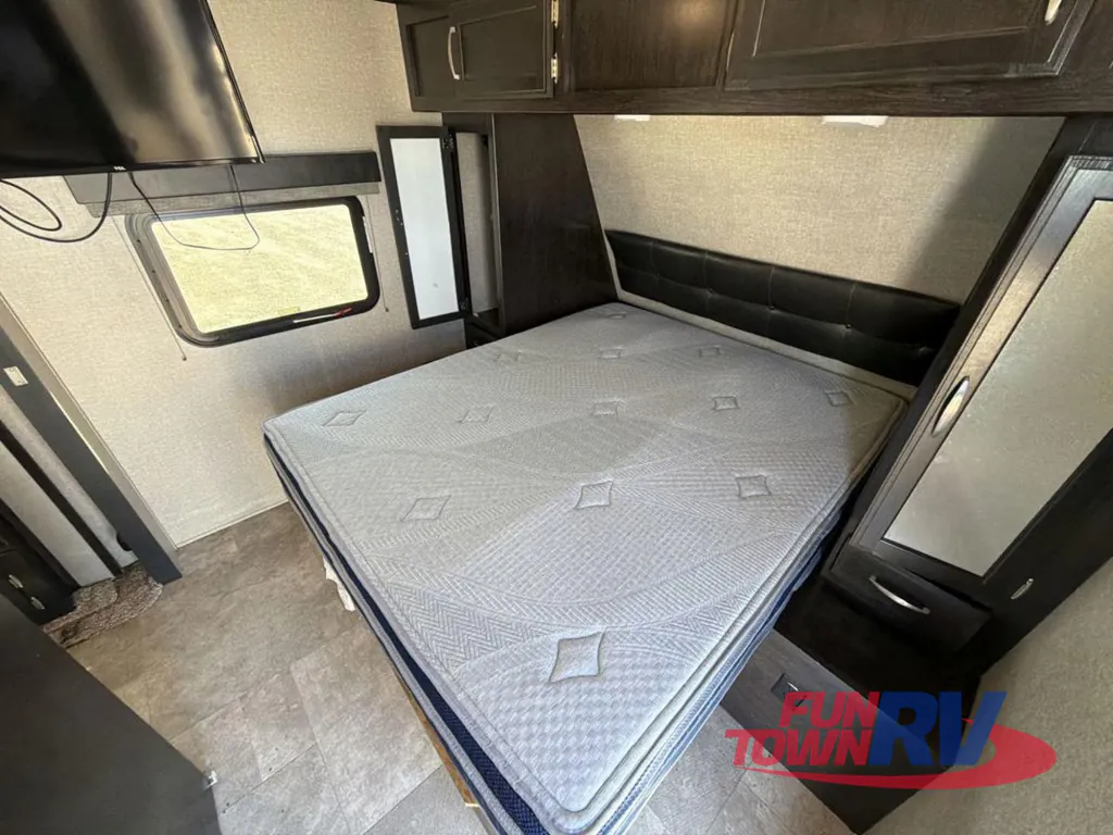 2019 Grand Design Imagine 2800BH, Photos photo 17