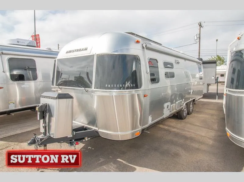 2023 Airstream Classic 30RB - Photo 2
