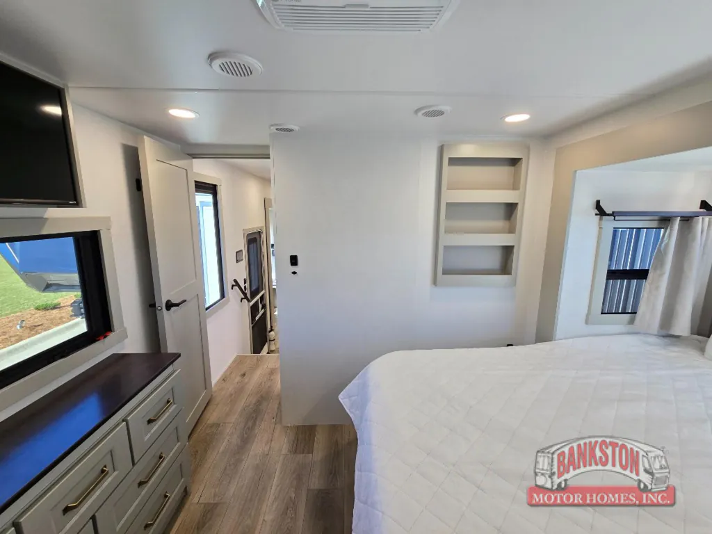 2026 Brinkley Model G 3970, Photos photo 45