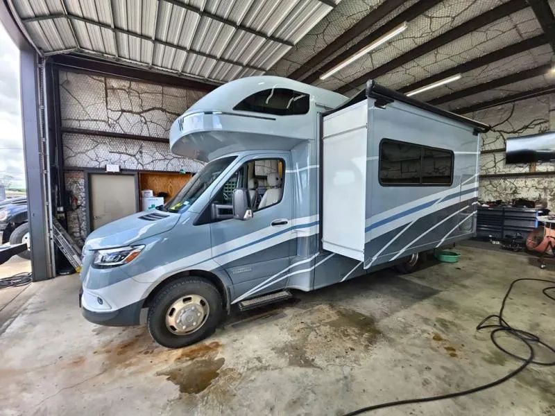 2024 Winnebago View 24J - Photo 4