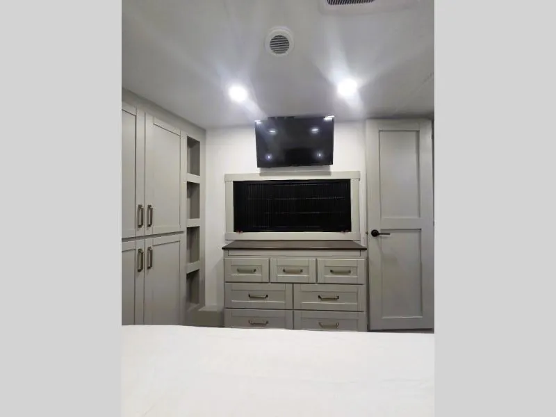 2026 Brinkley Model Z 3420, Photos photo 26