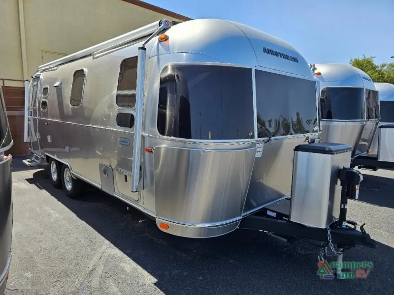 2026 Airstream Globetrotter 25FB - Photo 2
