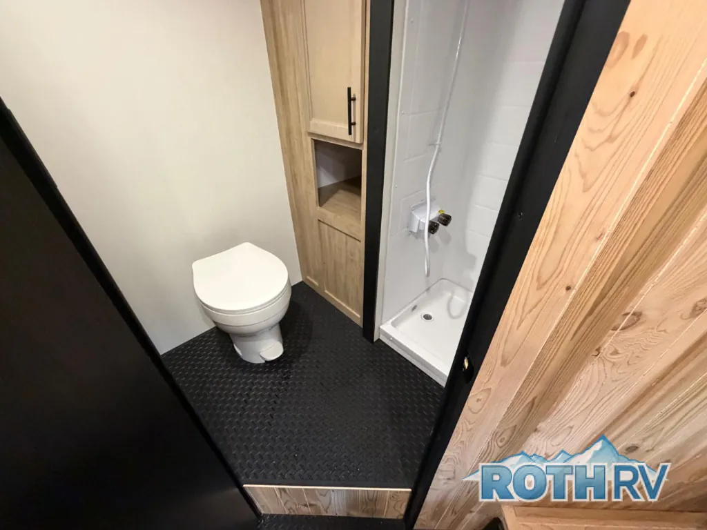 2027 Forest River Cherokee Grey Wolf 21GP, Photos photo 21