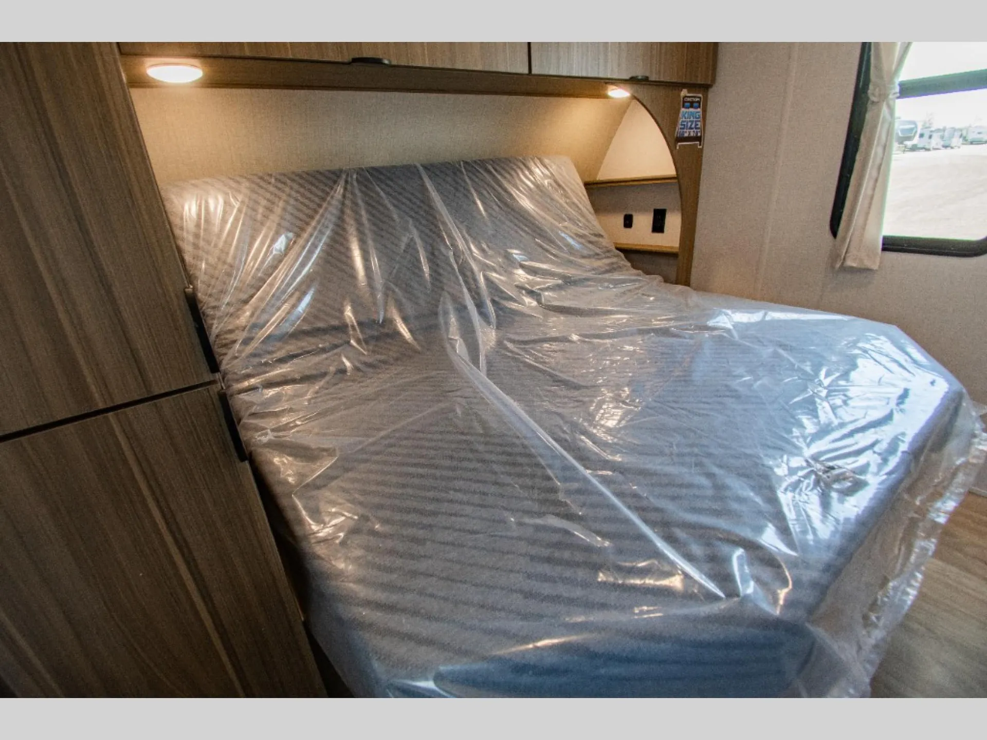 2027 Forest River RV WILDWOOD X-LITE 273QBXL — Photo 7